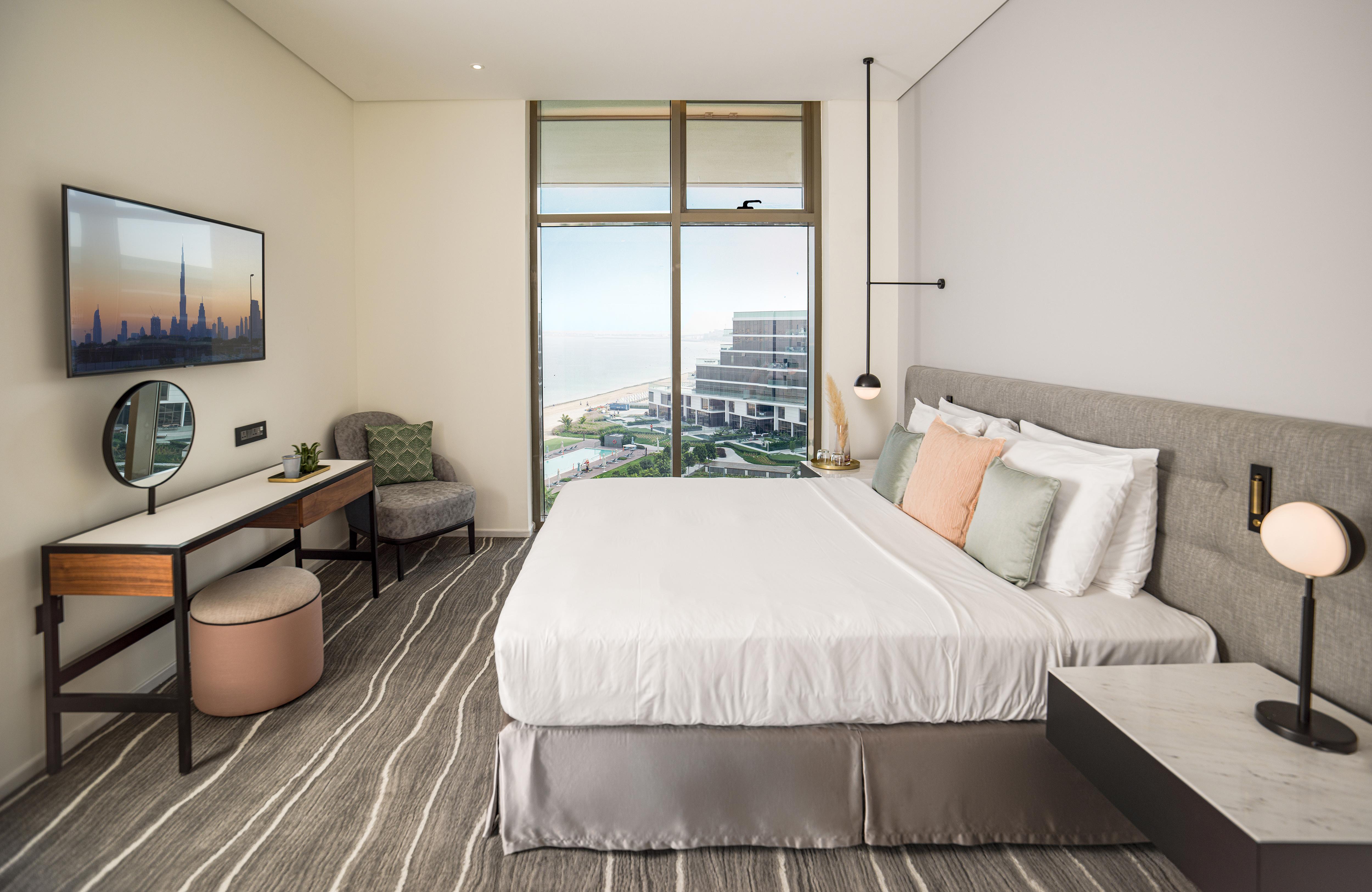 Th8 Palm Dubai Beach Resort, Vignette Collection By Ihg Екстериор снимка A bedroom at the hotel